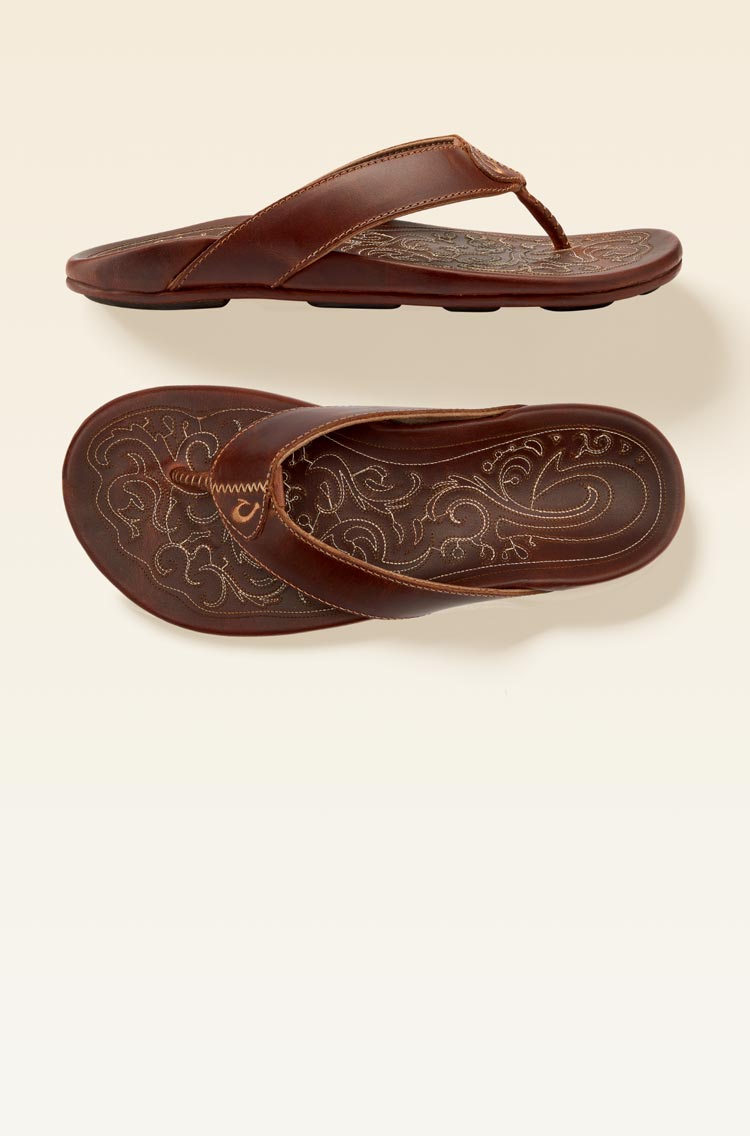 Sink into the craftsmanship of high-character leathers, detailed embroidery, and a soft microfiber strap lining.